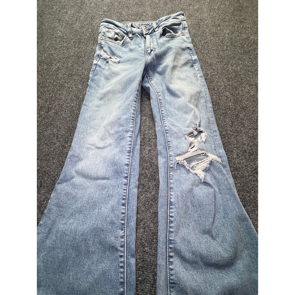 American Eagle Super High-Rise Flare Jeans Light Wash Distressed Size 4 Long - Picture 2 of 14